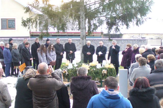 Adventny veniec 7.JPG