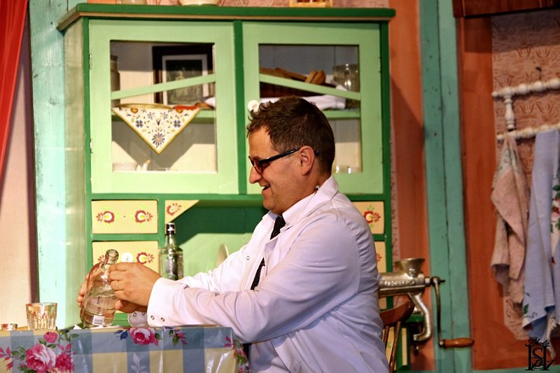 Divadlo2017   170.JPG