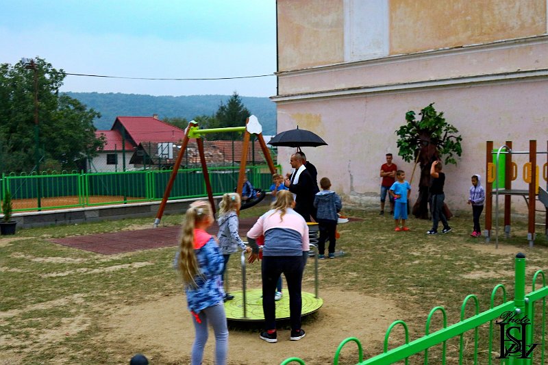 Otvorenie ihriska 6.jpg