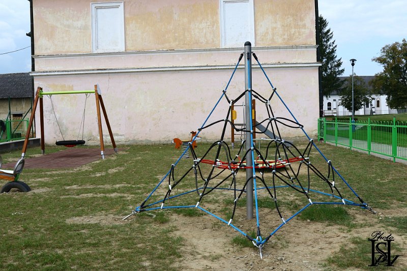 Vystavba ihriska 101.JPG