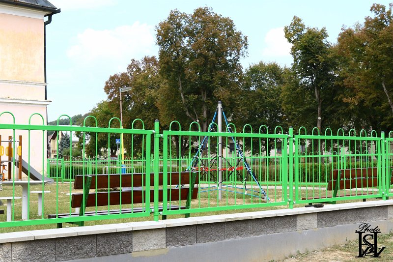 Vystavba ihriska 107.JPG