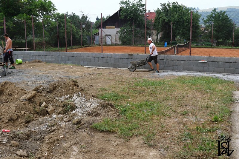 Vystavba ihriska 16.JPG