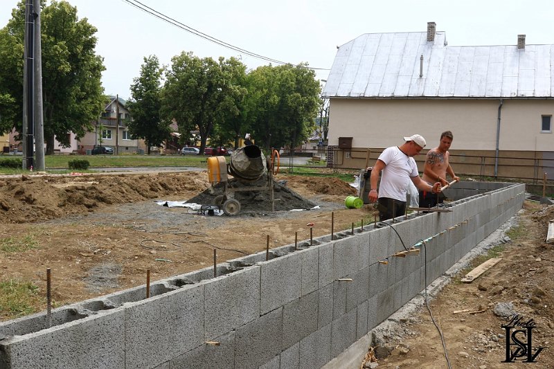 Vystavba ihriska 20.JPG