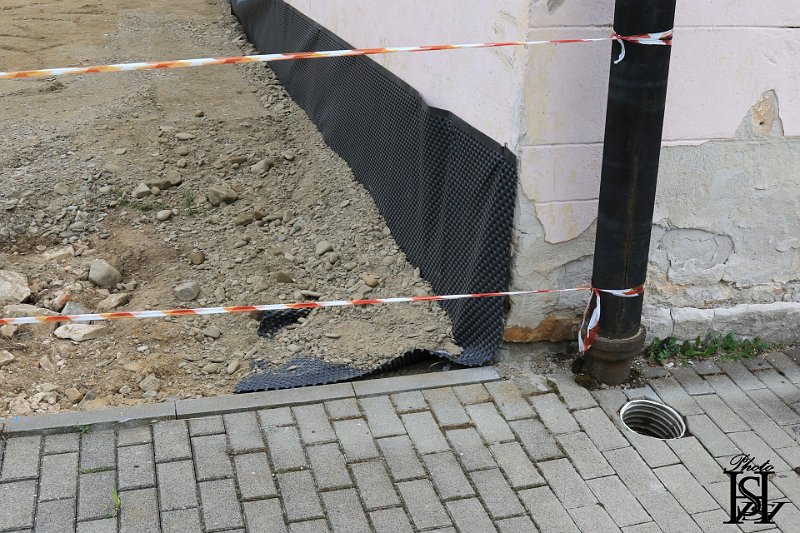 Vystavba ihriska 34.JPG