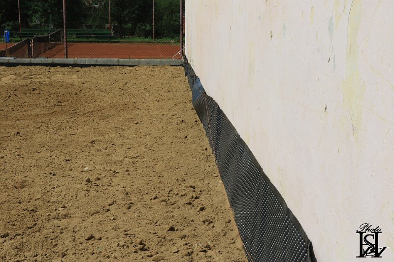 Vystavba ihriska 48.JPG