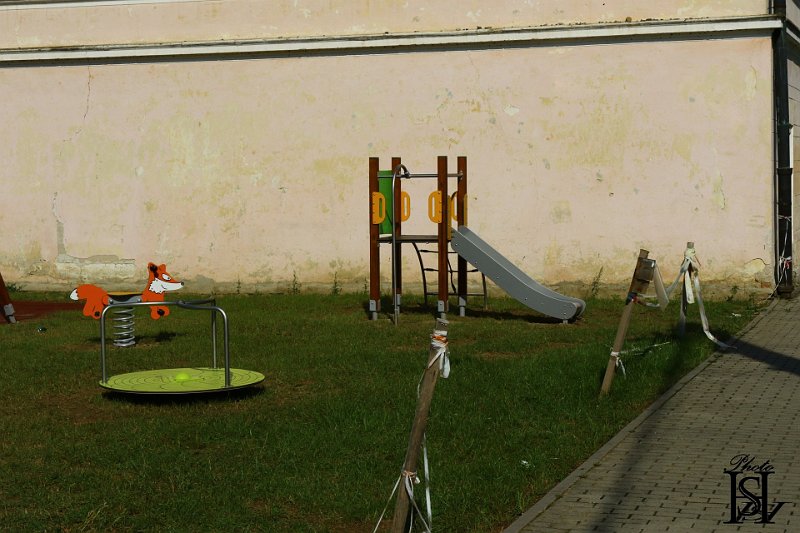 Vystavba ihriska 61.JPG