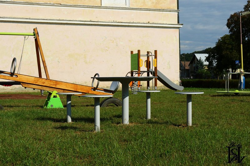 Vystavba ihriska 62.JPG