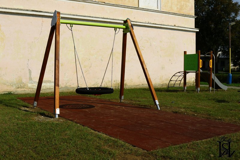 Vystavba ihriska 67.JPG