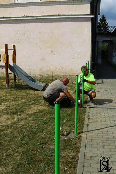 Vystavba ihriska 96.JPG