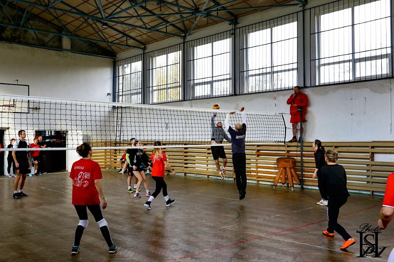 Volejbal-hasici 16.jpg