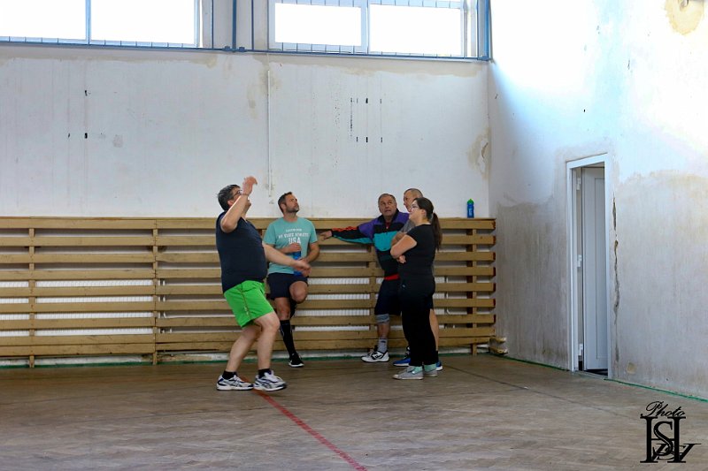 Volejbal-hasici 8.jpg