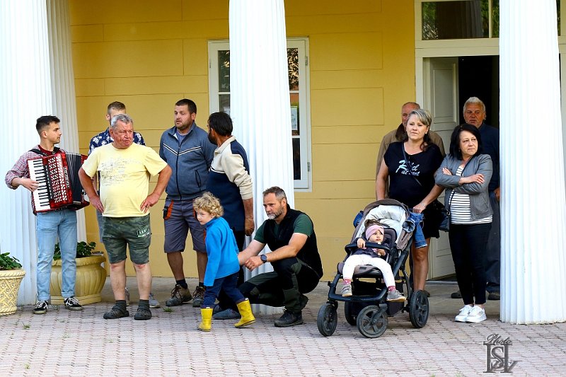 Stavanie maja 24.jpg