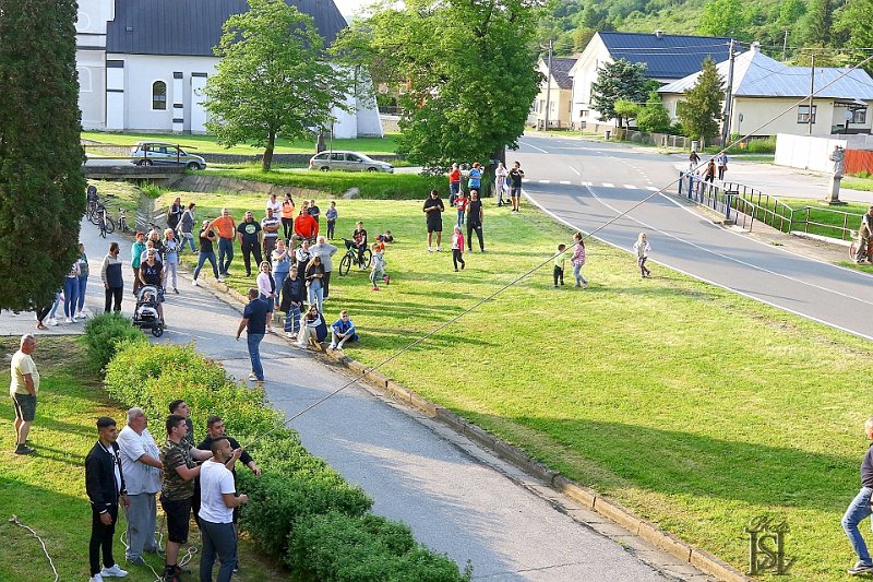 Stavanie maja 37.jpg